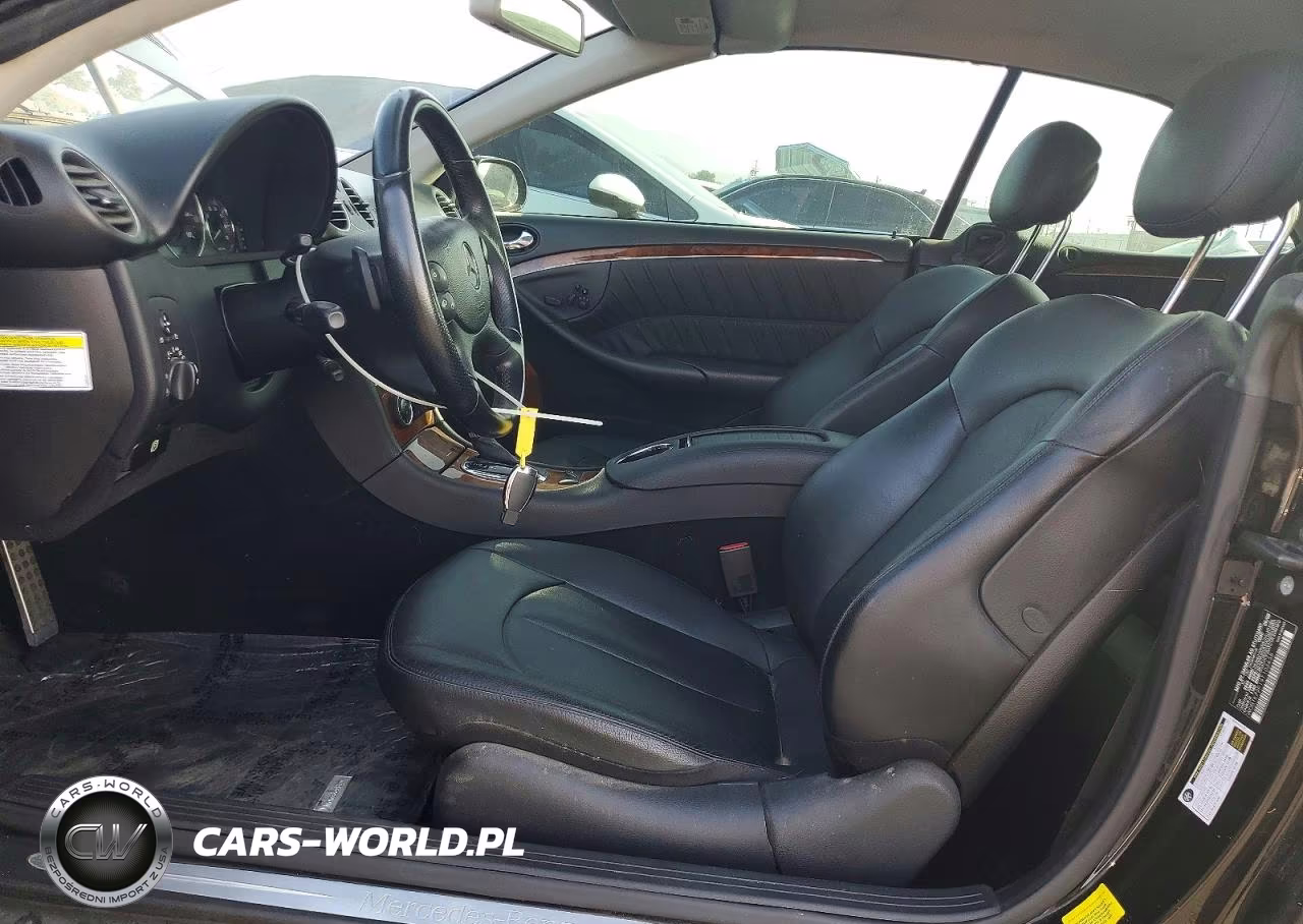 2009 Mercedes-Benz Clk 550 VIN:WDBTK72F19T103438 - 7