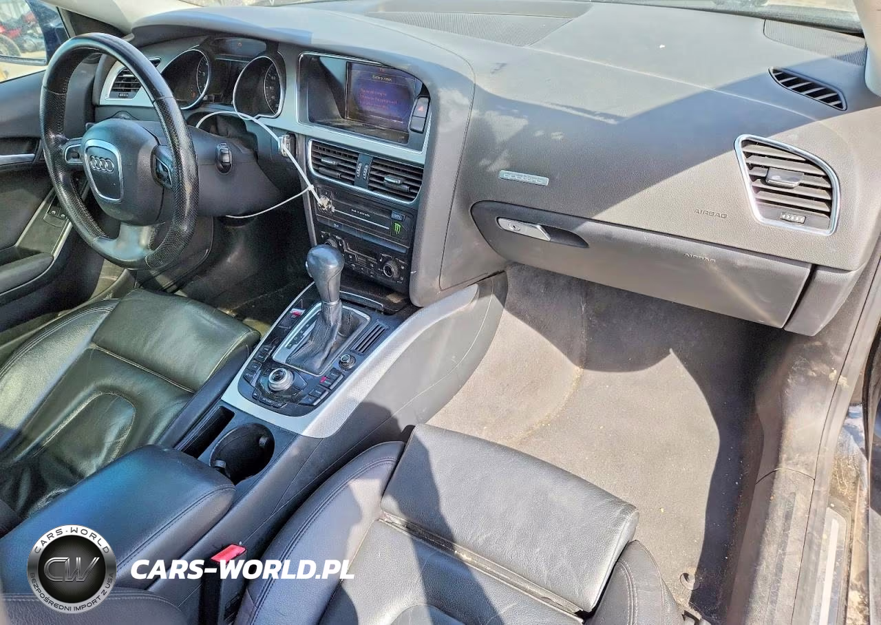 2011 Audi A5 Premium Plus VIN:WAULFAFRXBA009970 - 8