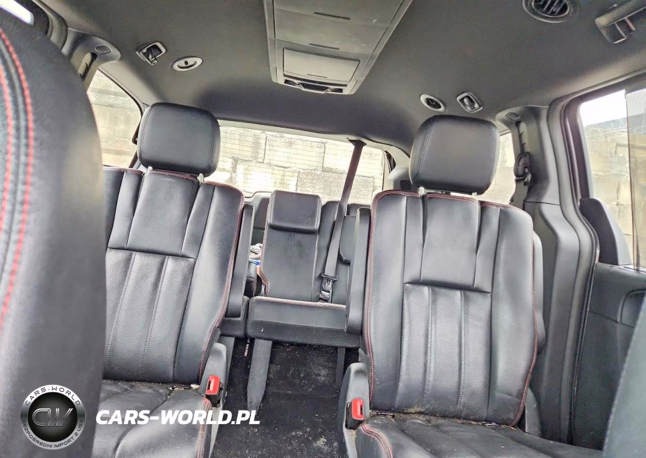 2018 Dodge Grand Caravan Gt VIN:2C4RDGEG1JR145873 - 10