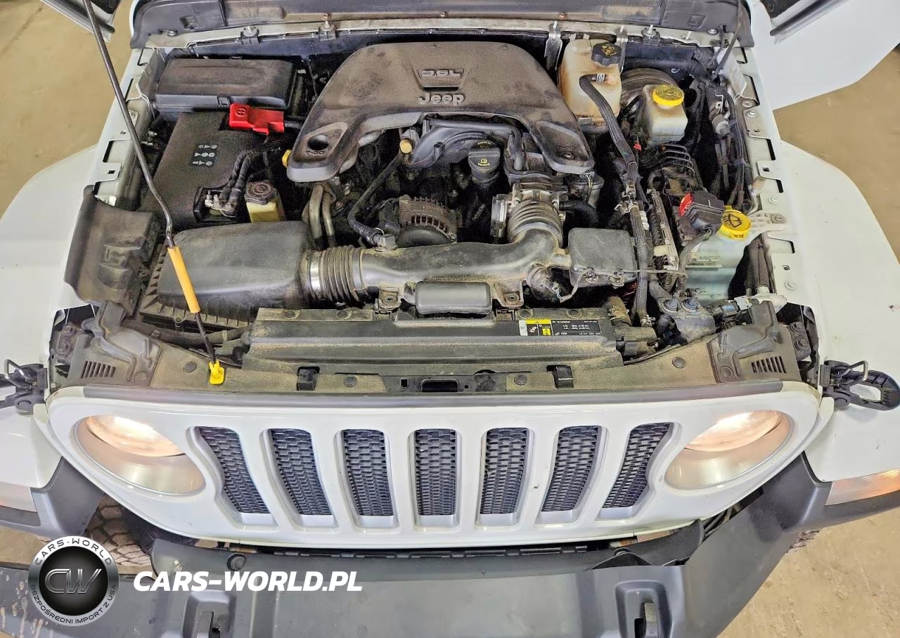 2018 Jeep Wrangler Unlimited Sahara VIN:1C4HJXEGXJW173585 - 12