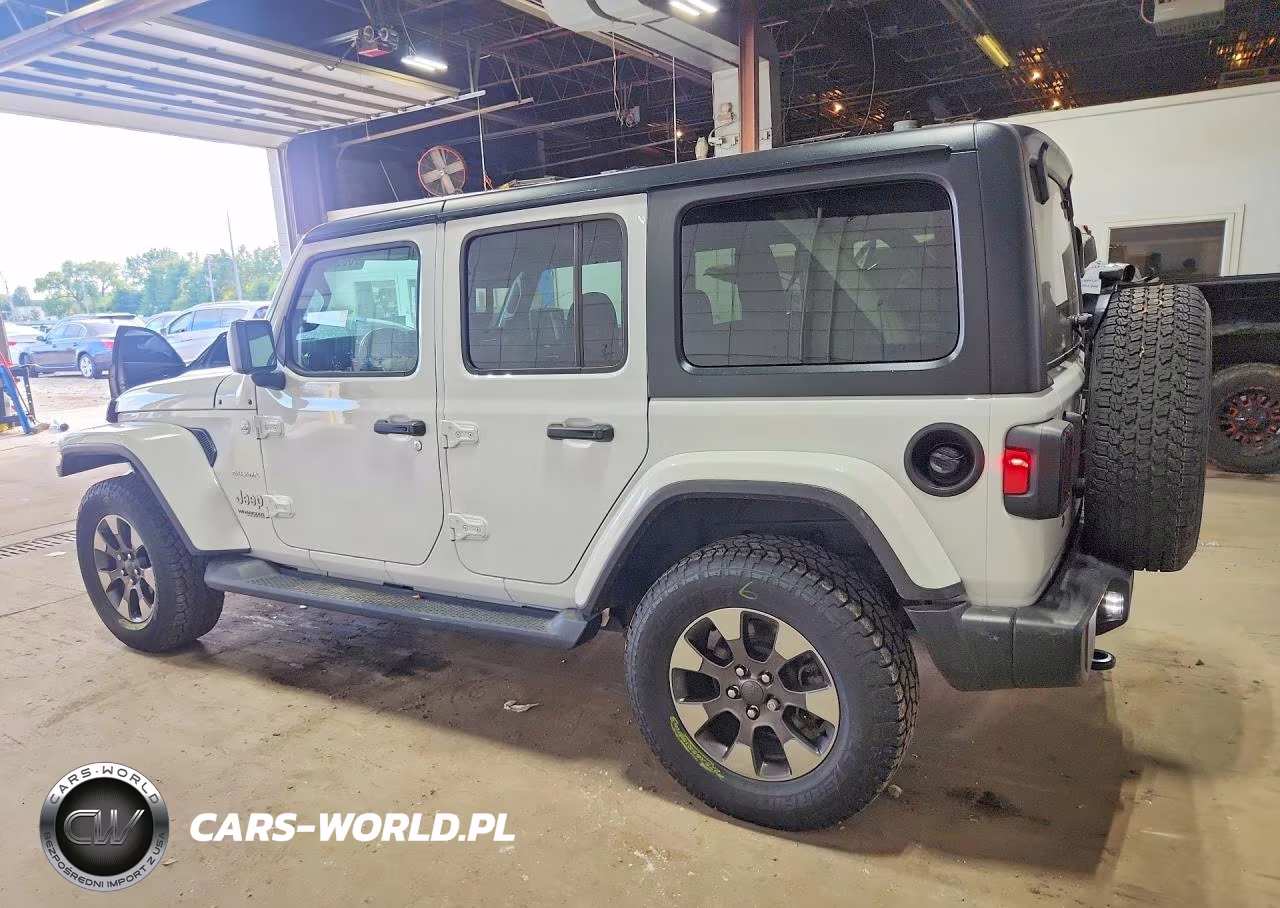 2018 Jeep Wrangler Unlimited Sahara VIN:1C4HJXEGXJW173585 - 2