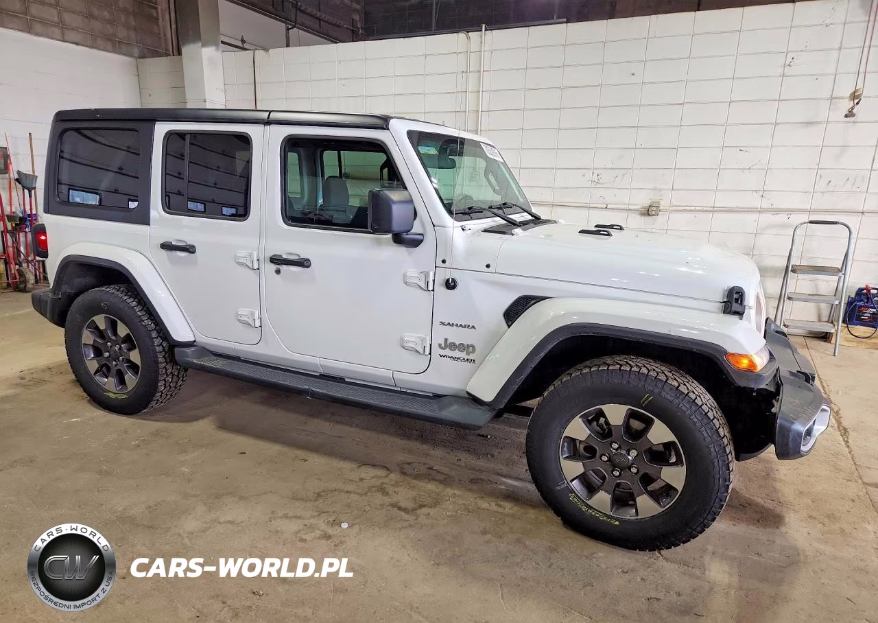 2018 Jeep Wrangler Unlimited Sahara VIN:1C4HJXEGXJW173585 - 4