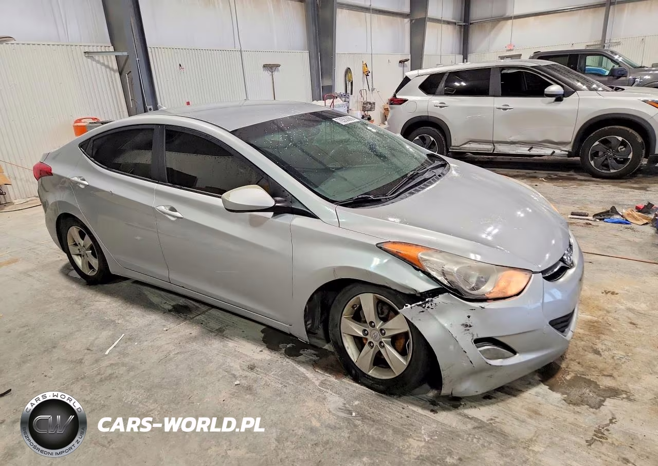 2012 Hyundai Elantra Gls VIN:5NPDH4AE9CH100729 - 4