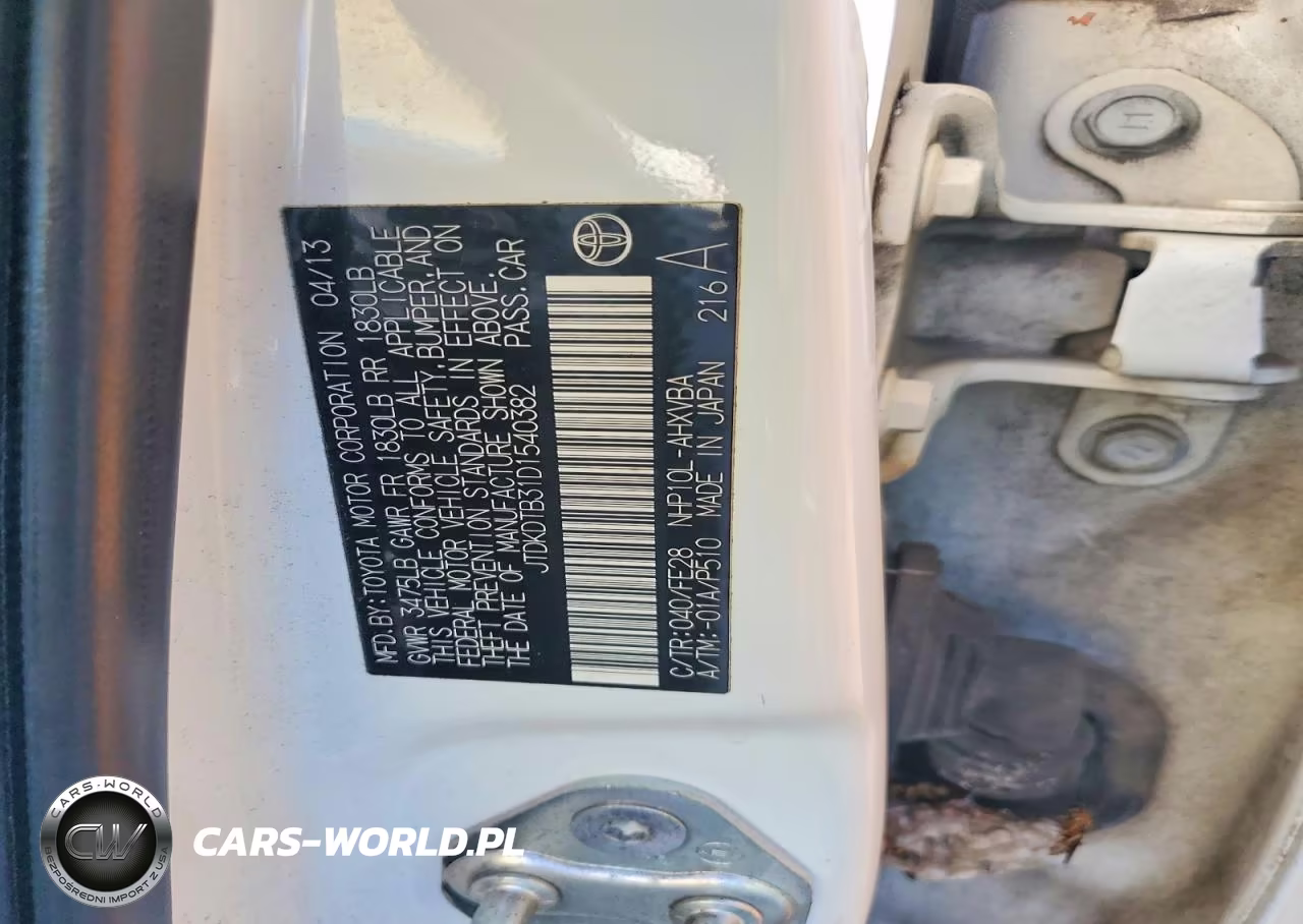 2013 Toyota Prius C One VIN:JTDKDTB31D1540382 - 12
