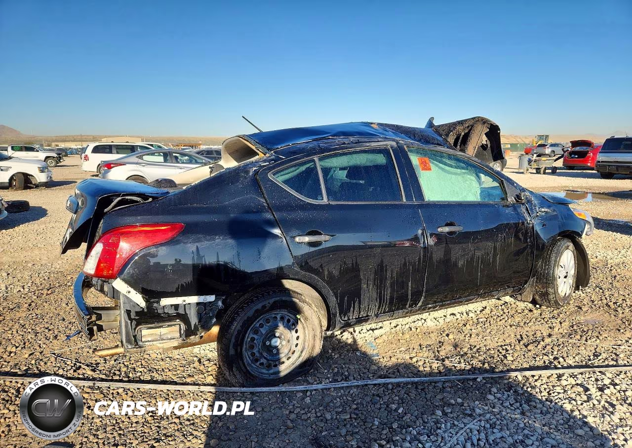 2018 Nissan Versa S VIN:3N1CN7AP5JL854010 - 3