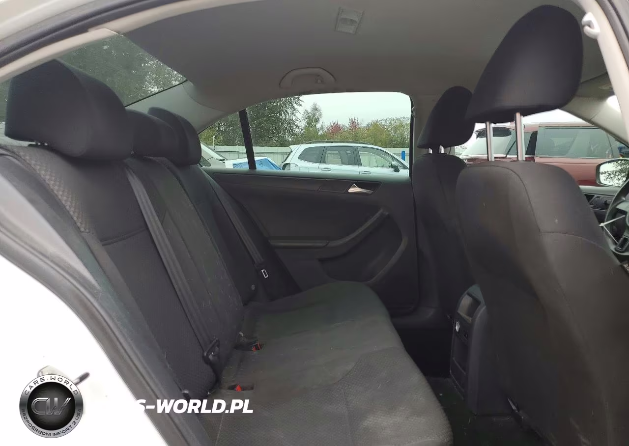 2014 Volkswagen Jetta VIN:3VWLL7AJ7EM330451 - 10
