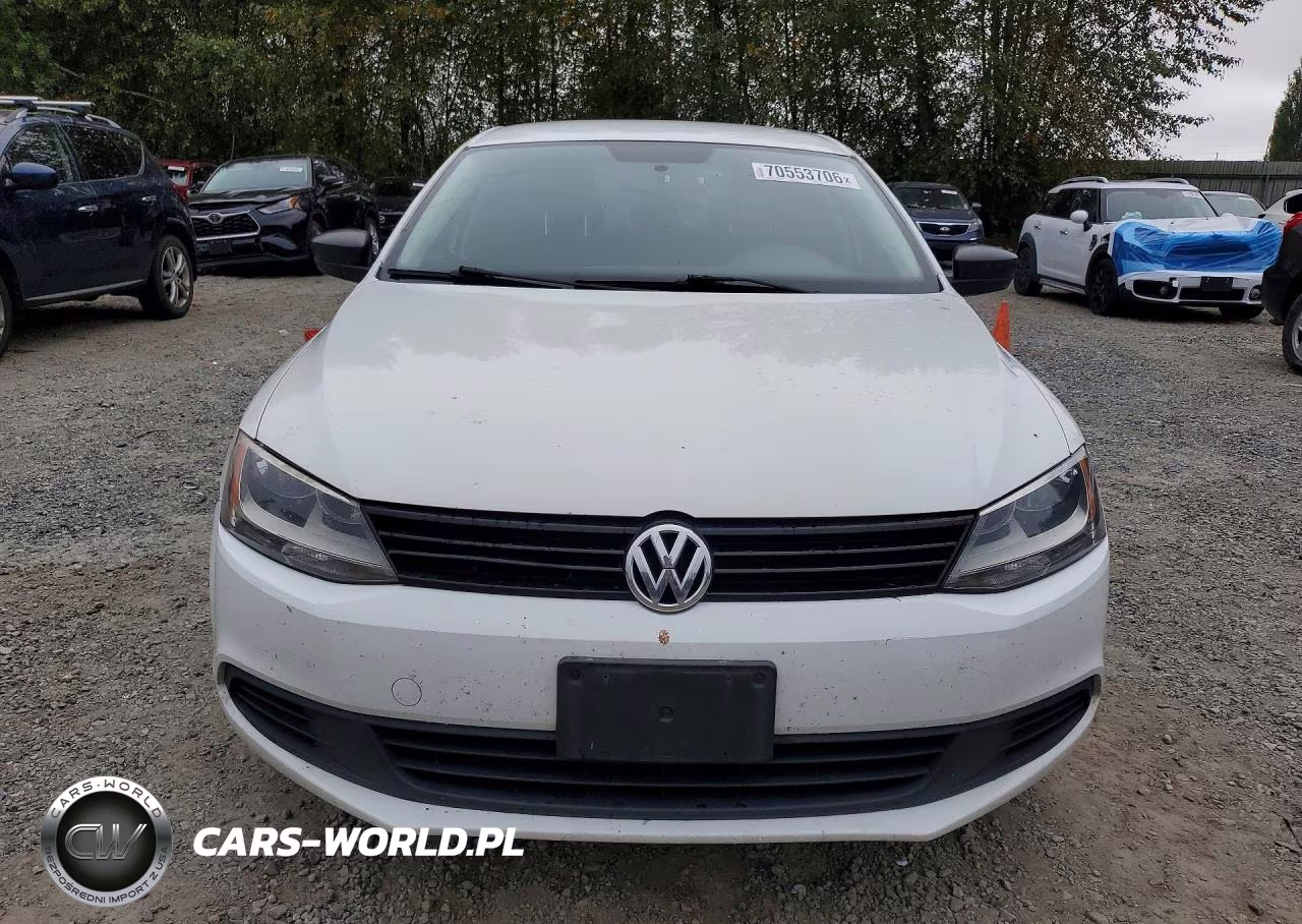 2014 Volkswagen Jetta VIN:3VWLL7AJ7EM330451 - 5