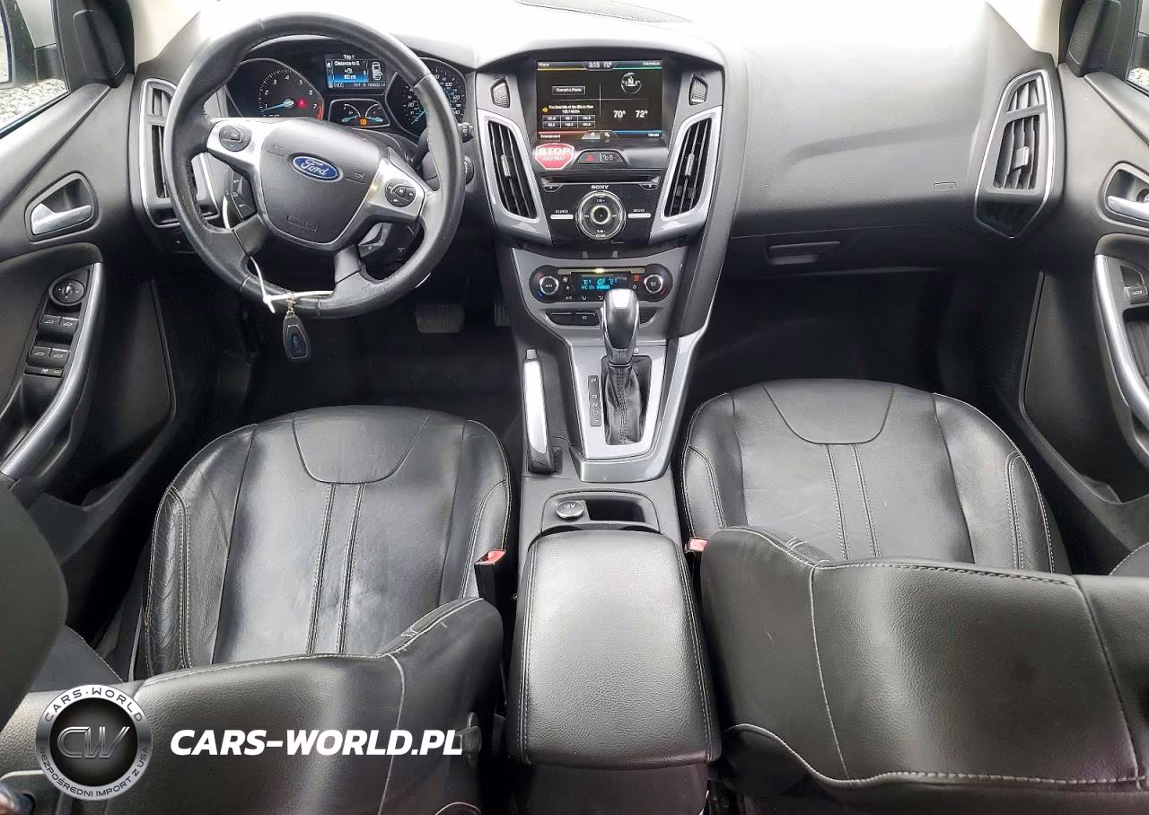 2012 Ford Focus Titanium VIN:1FAHP3N27CL274296 - 8