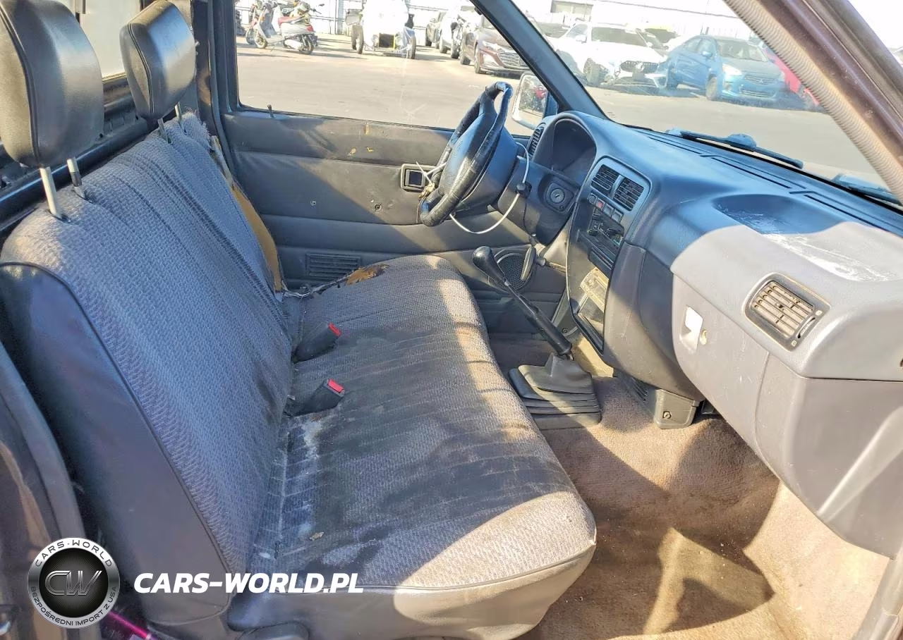 1997 Nissan Truck Base VIN:1N6SD11S1VC351912 - 10