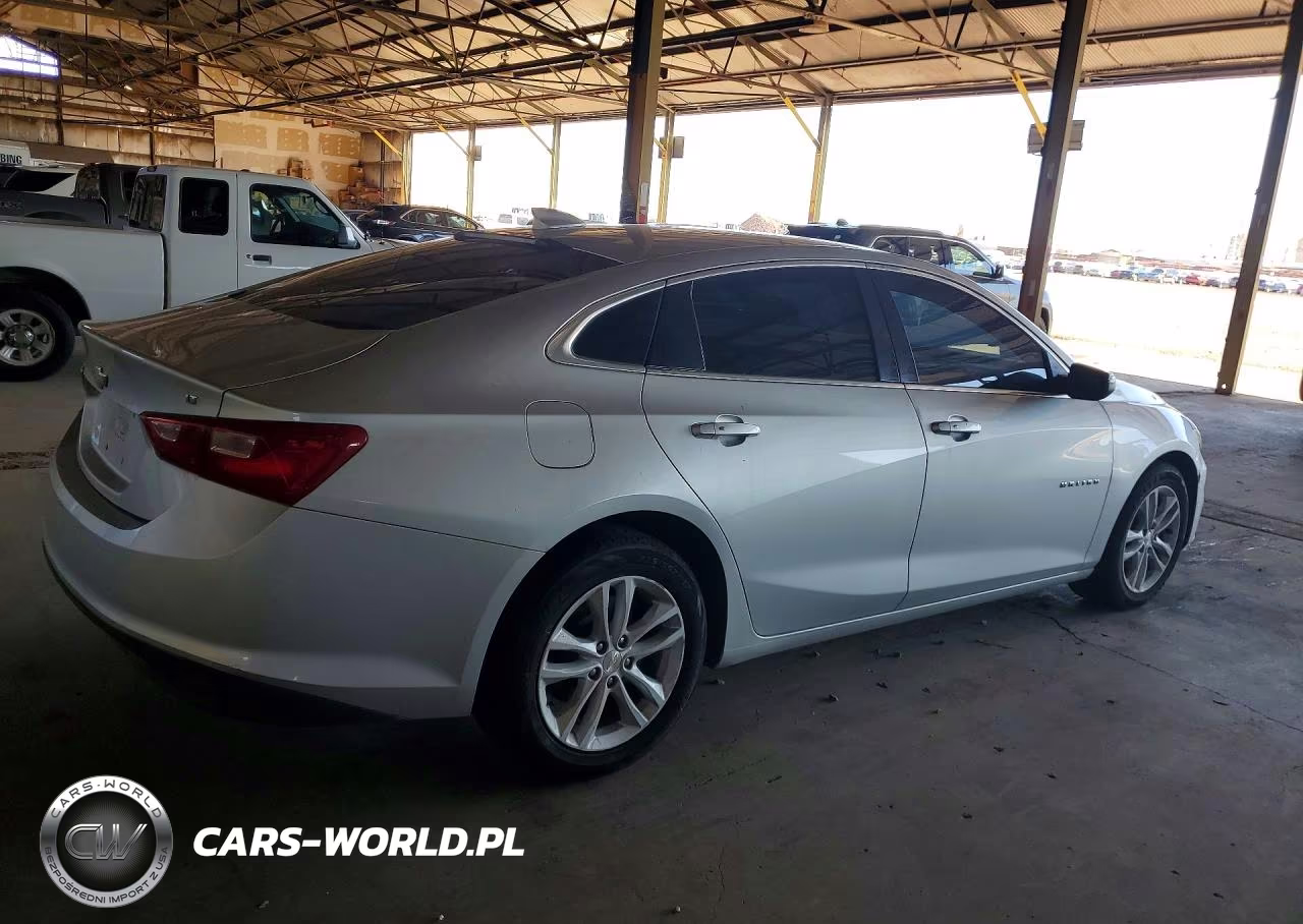 2018 Chevrolet Malibu Lt VIN:1G1ZD5ST4JF236397 - 3