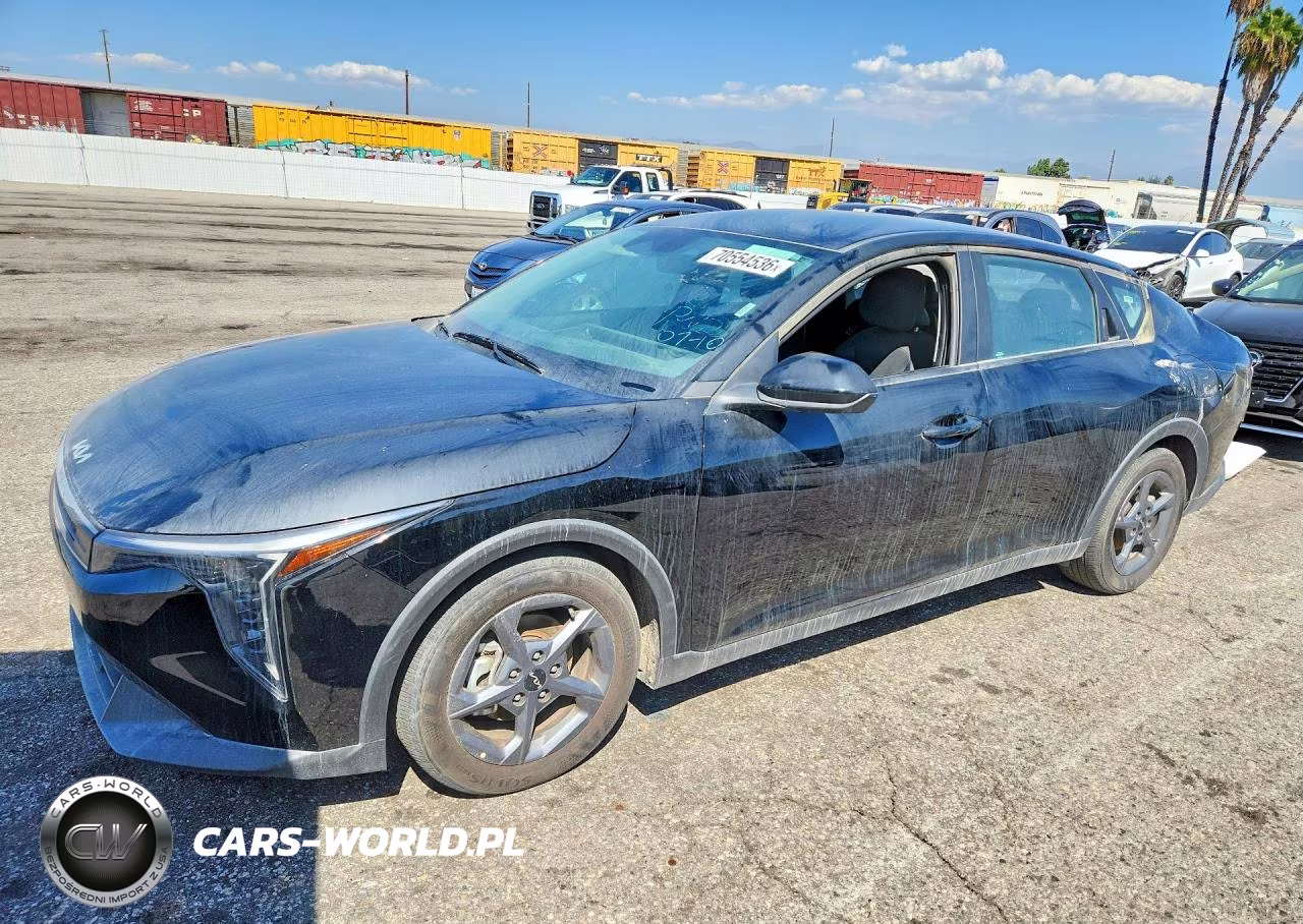 2025 Kia K4 Lxs VIN:3KPFT4DEXSE051479 - 1