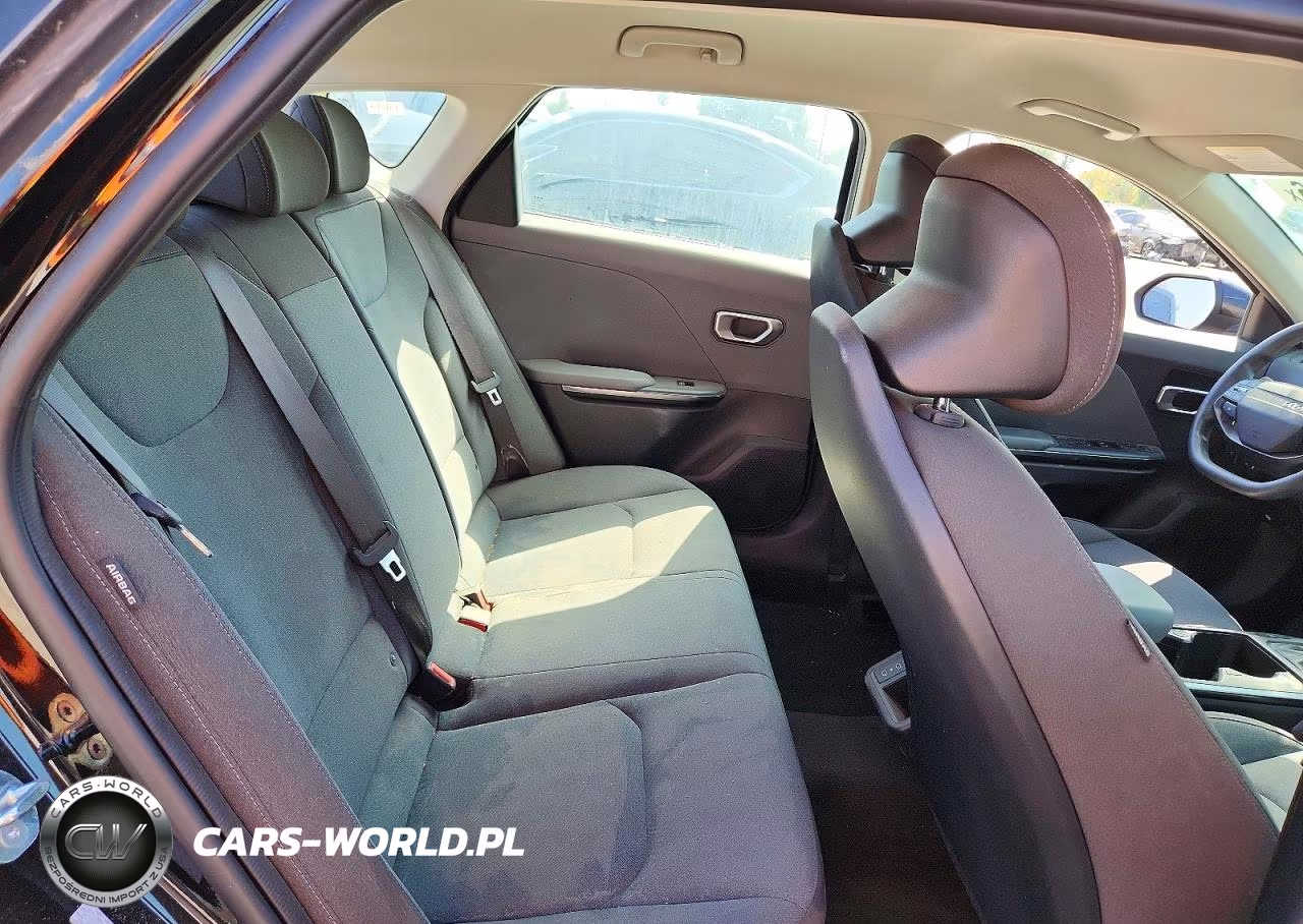2025 Kia K4 Lxs VIN:3KPFT4DEXSE051479 - 10