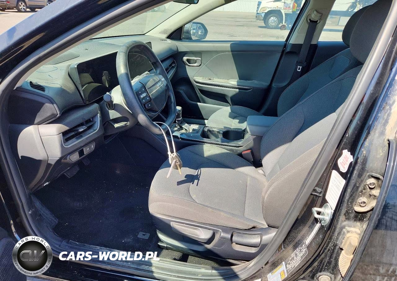 2025 Kia K4 Lxs VIN:3KPFT4DEXSE051479 - 7