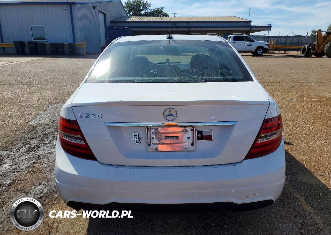2014 Mercedes-Benz C 250 VIN:WDDGF4HB6ER315940 - 6