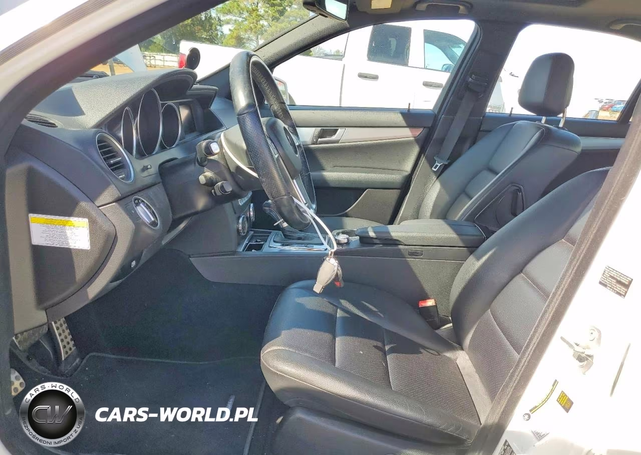 2014 Mercedes-Benz C 250 VIN:WDDGF4HB6ER315940 - 7