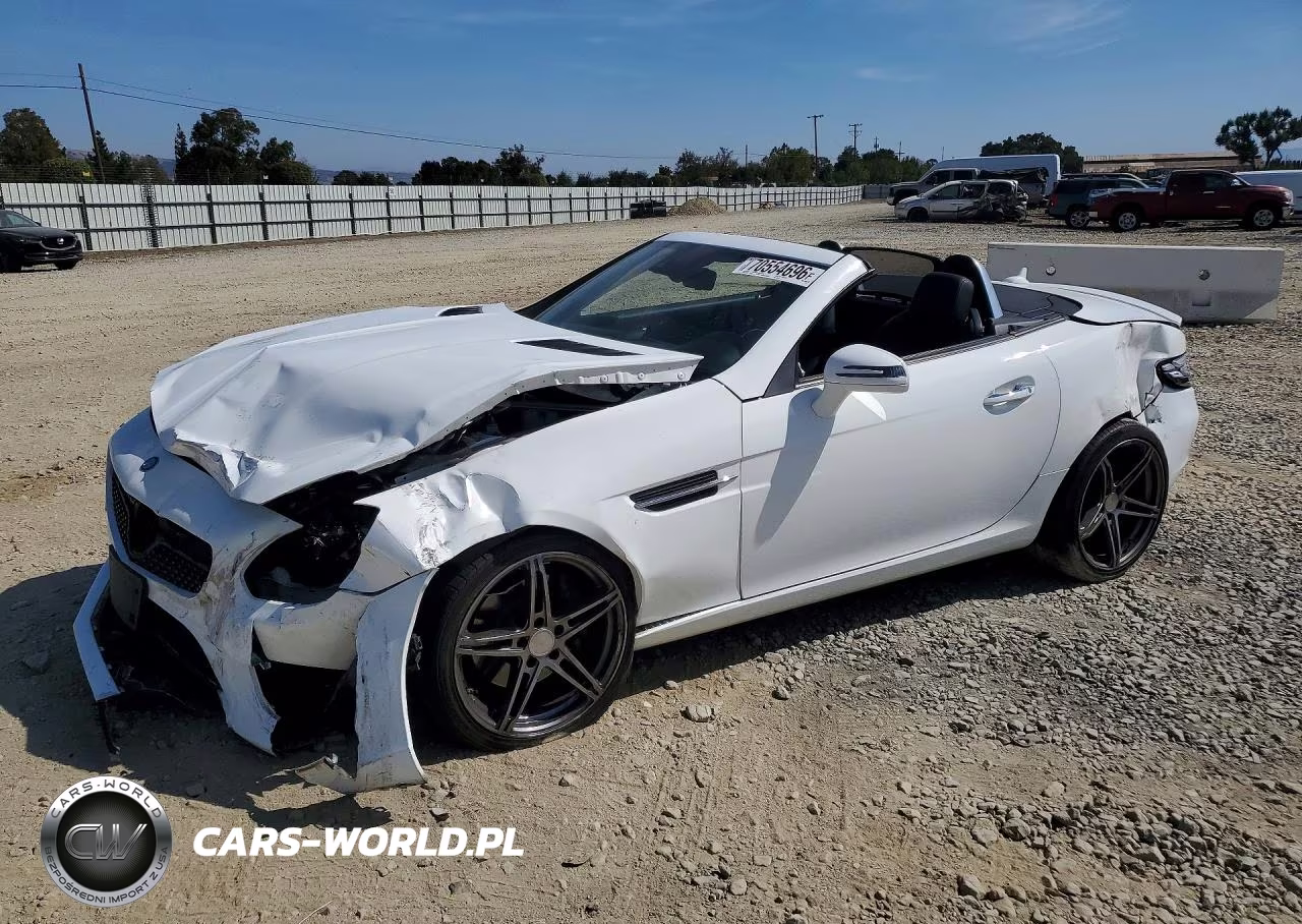 2017 Mercedes-Benz Slc 300 VIN:WDDPK3JA4HF139872 - 1