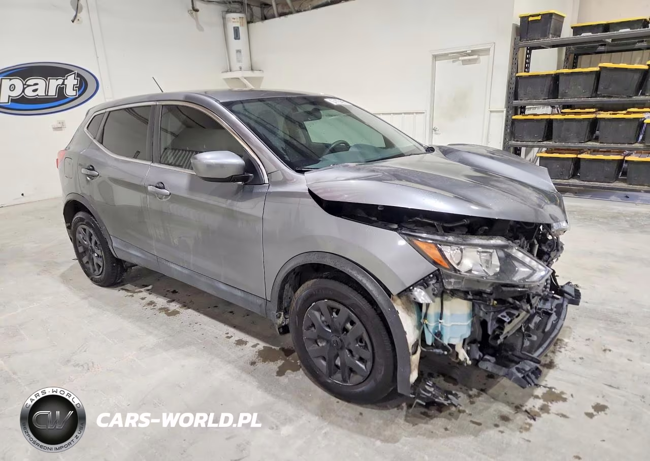 2018 Nissan Rogue Sport S VIN:JN1BJ1CP7JW103597 - 4