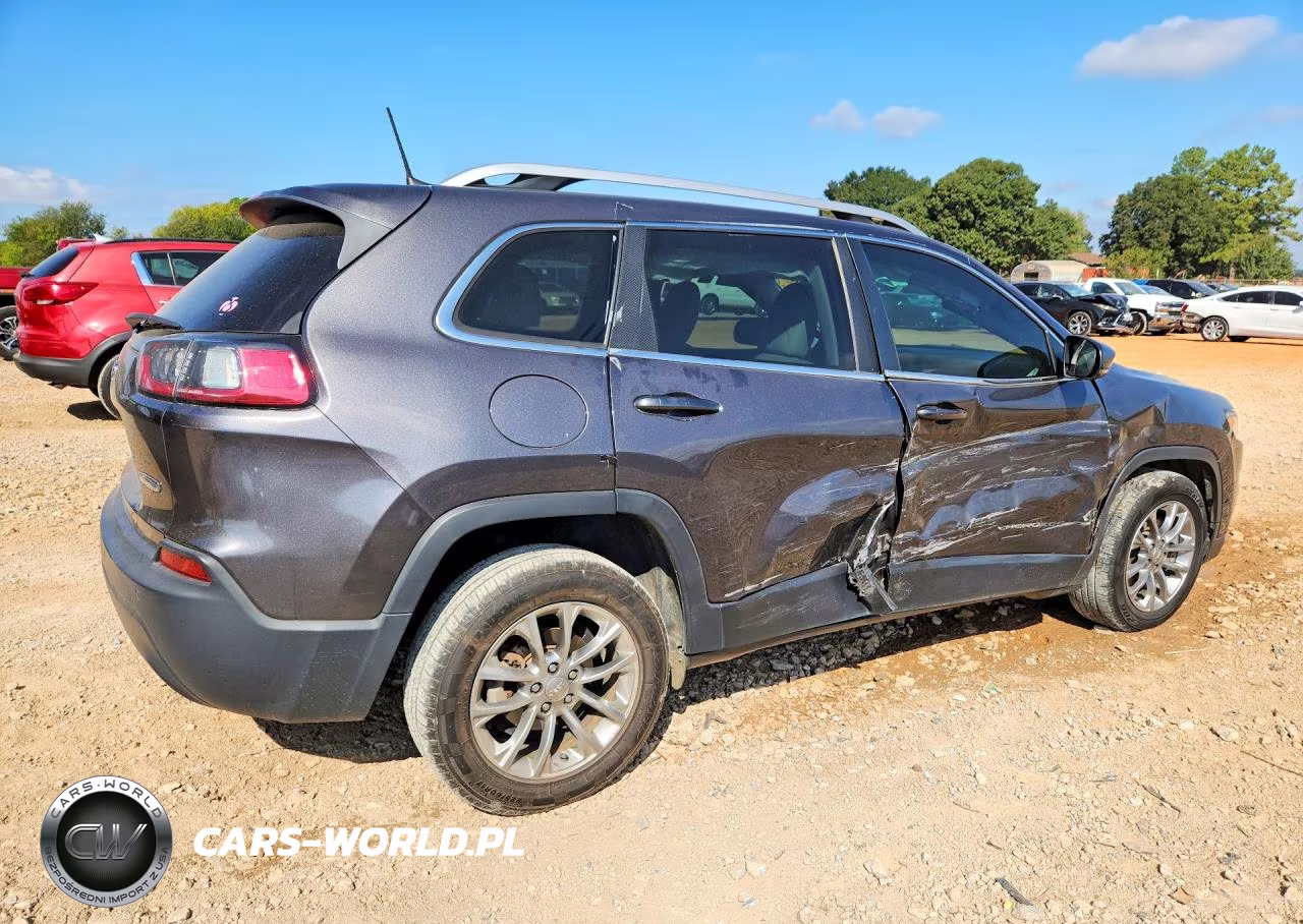 2020 Jeep Cherokee Latitude Plus VIN:1C4PJLLB7LD592617 - 3