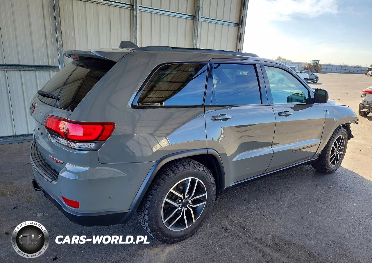 2020 Jeep Grand Cherokee Trailhawk VIN:1C4RJFLT4LC323211 - 3