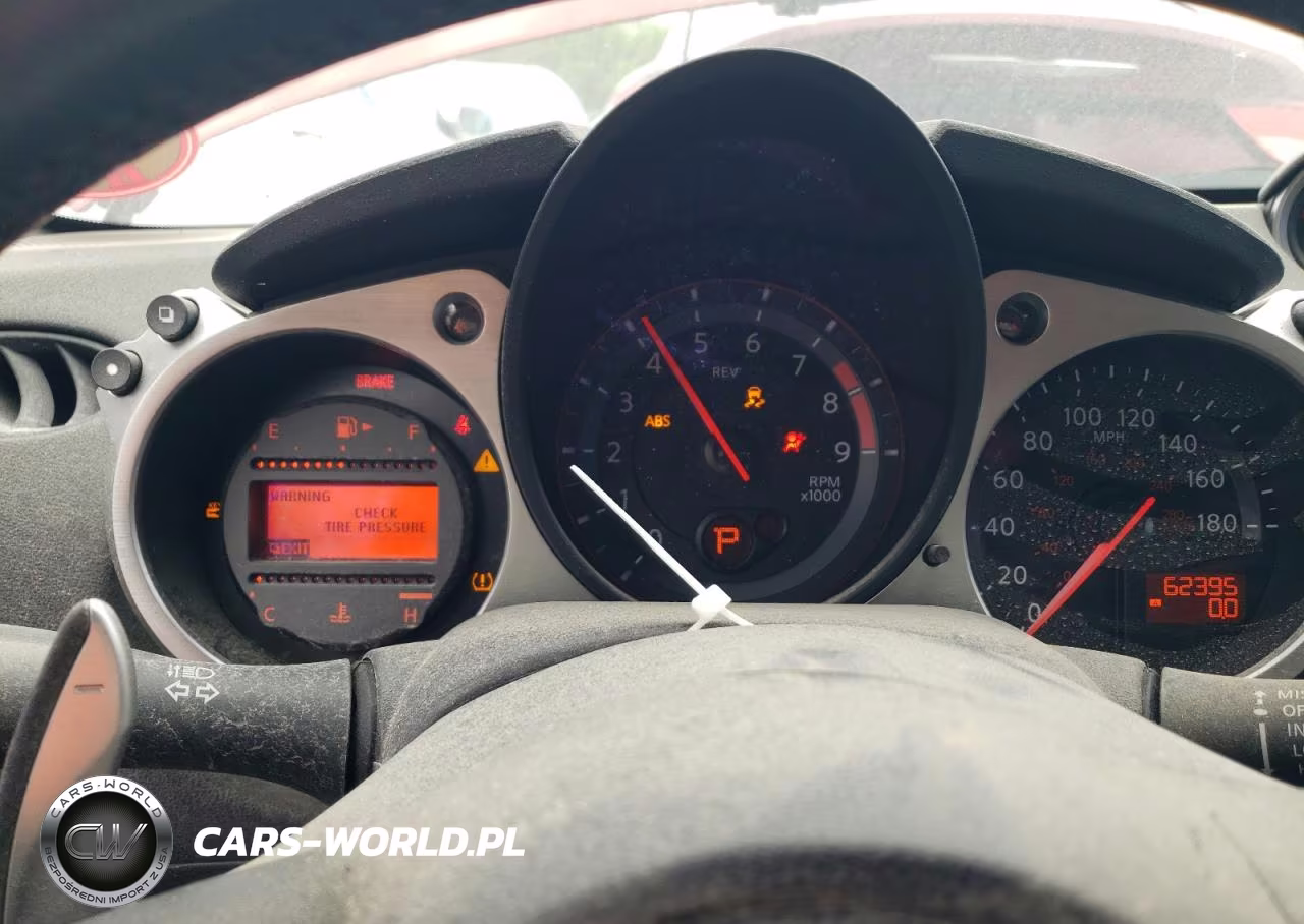 2014 Nissan 370Z Base VIN:JN1AZ4EHXEM635844 - 9