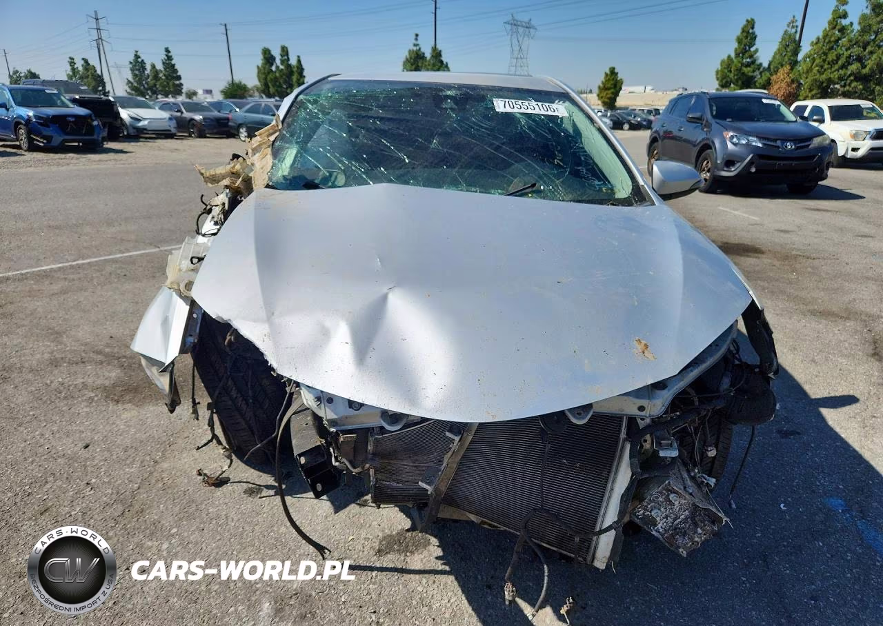 2018 Toyota Corolla Se VIN:5YFBURHE5JP789884 - 5