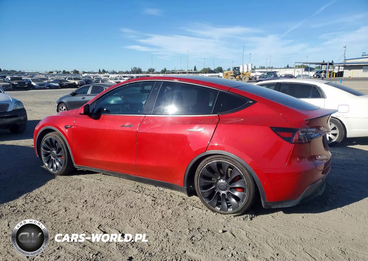 2022 Tesla Model Y VIN:7SAYGDEF6NF352403 - 2