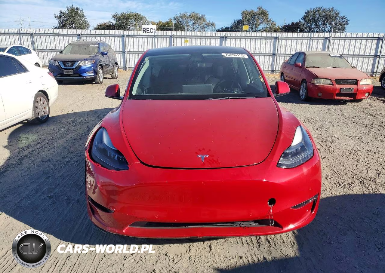 2022 Tesla Model Y VIN:7SAYGDEF6NF352403 - 5