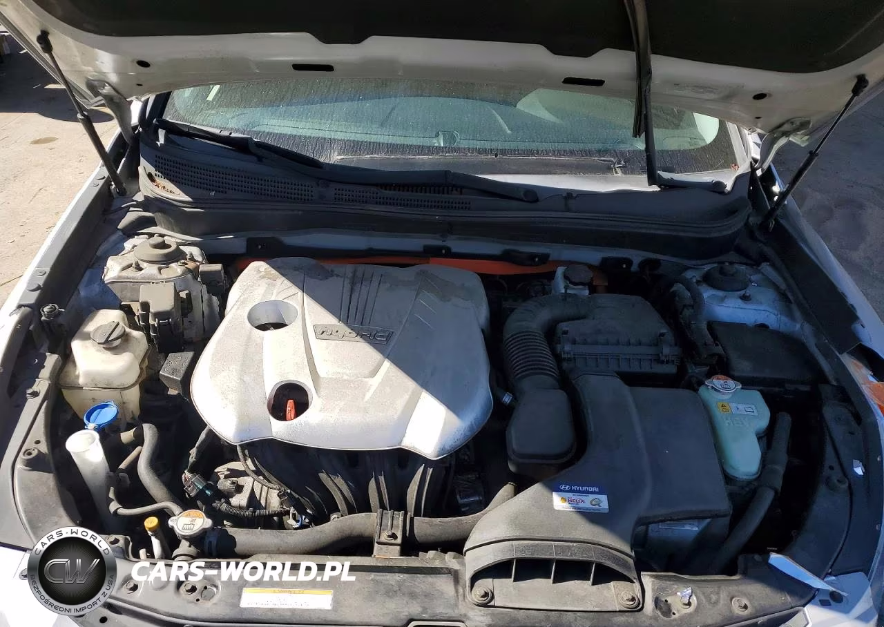 2015 Hyundai Sonata Hybrid Limited VIN:KMHEC4A4XFA123972 - 11