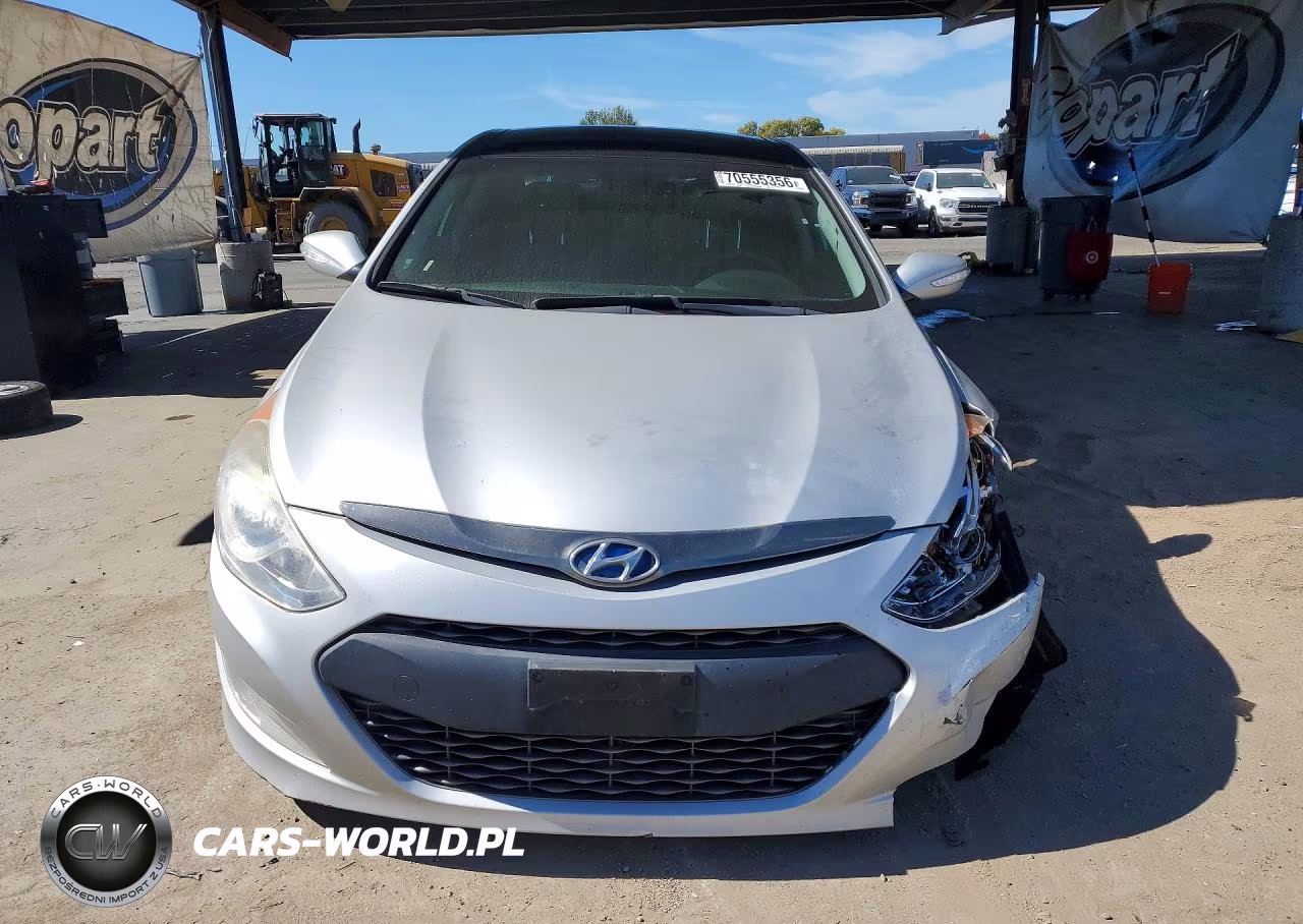 2015 Hyundai Sonata Hybrid Limited VIN:KMHEC4A4XFA123972 - 5