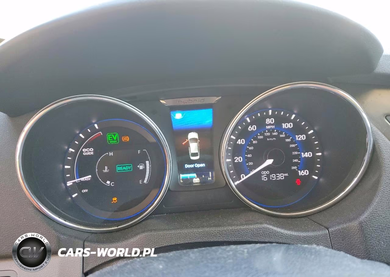 2015 Hyundai Sonata Hybrid Limited VIN:KMHEC4A4XFA123972 - 9