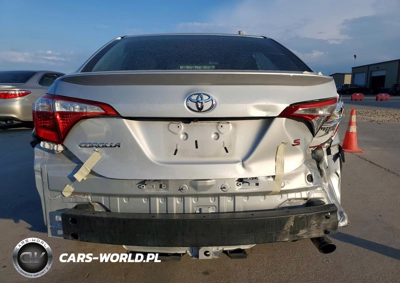 2015 Toyota Corolla S Plus VIN:5YFBURHE5FP294981 - 6