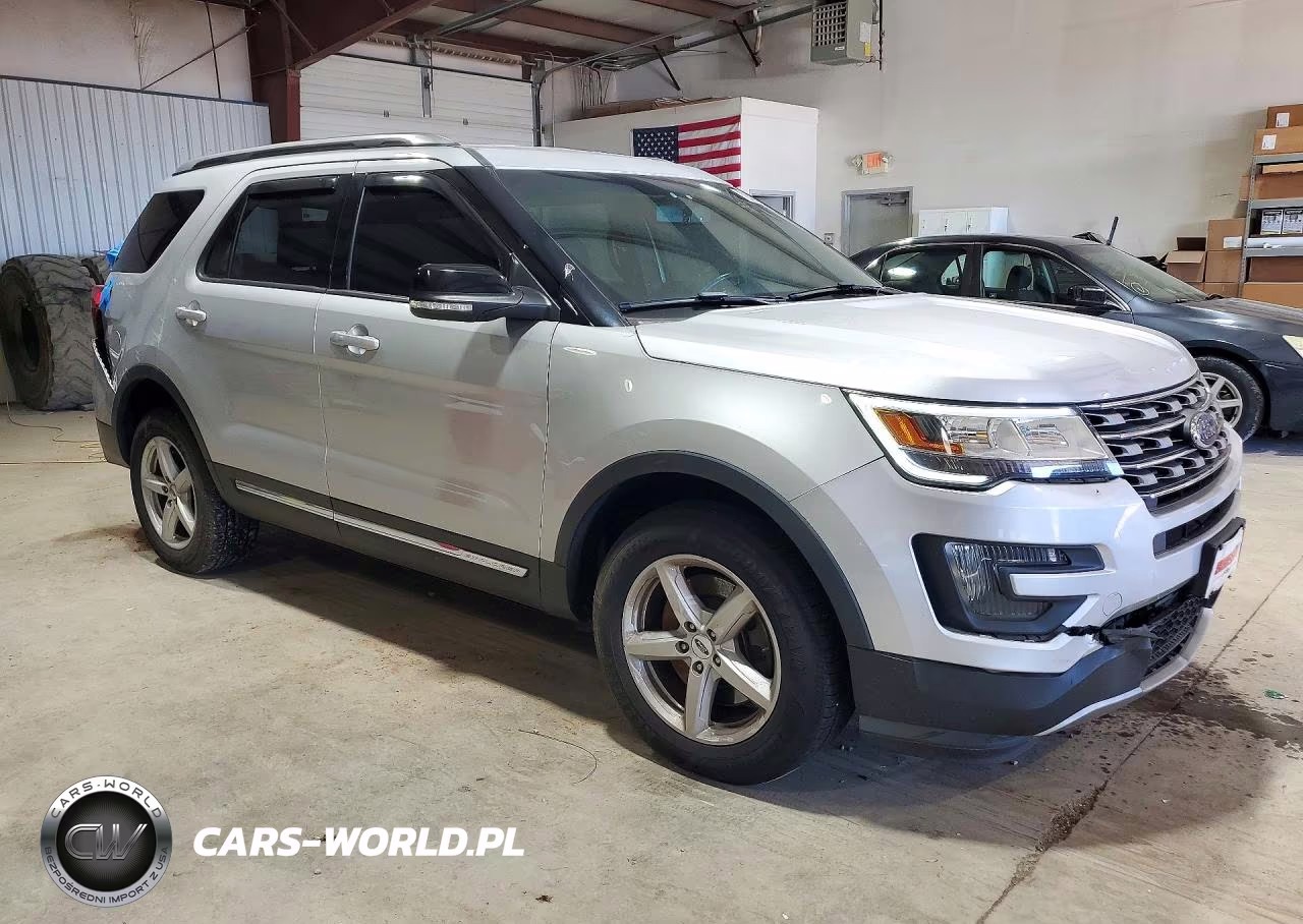 2016 Ford Explorer Xlt VIN:1FM5K8D89GGA32862 - 4