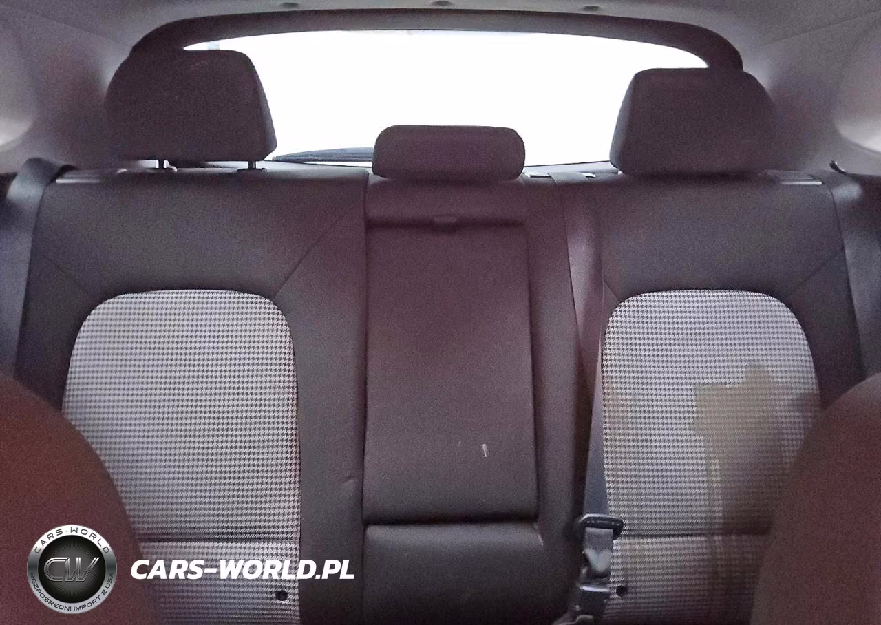 2018 Hyundai Kona Sel VIN:KM8K62AA3JU084136 - 10