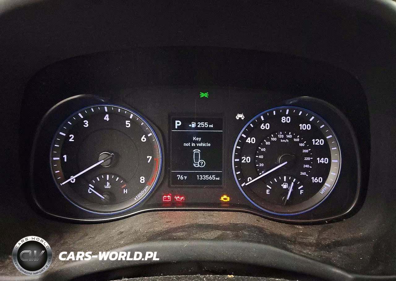 2018 Hyundai Kona Sel VIN:KM8K62AA3JU084136 - 9