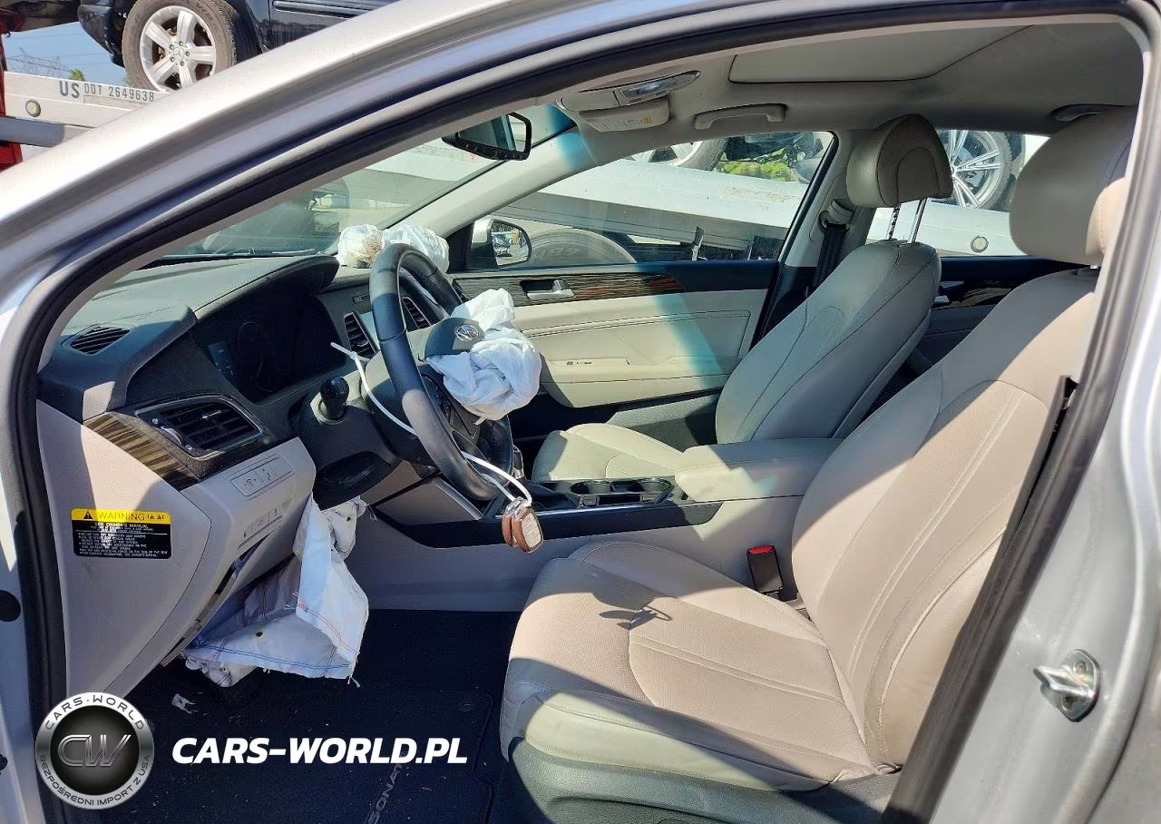 2017 Hyundai Sonata Limited VIN:5NPE34AF3HH558088 - 7