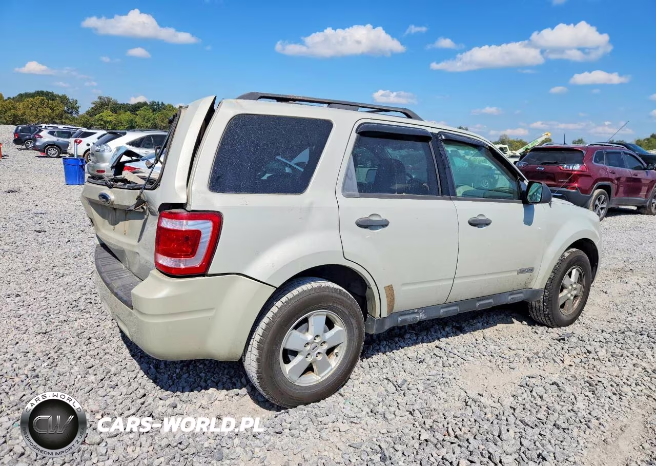 2008 Ford Escape Xlt VIN:1FMCU03ZX8KD66636 - 3