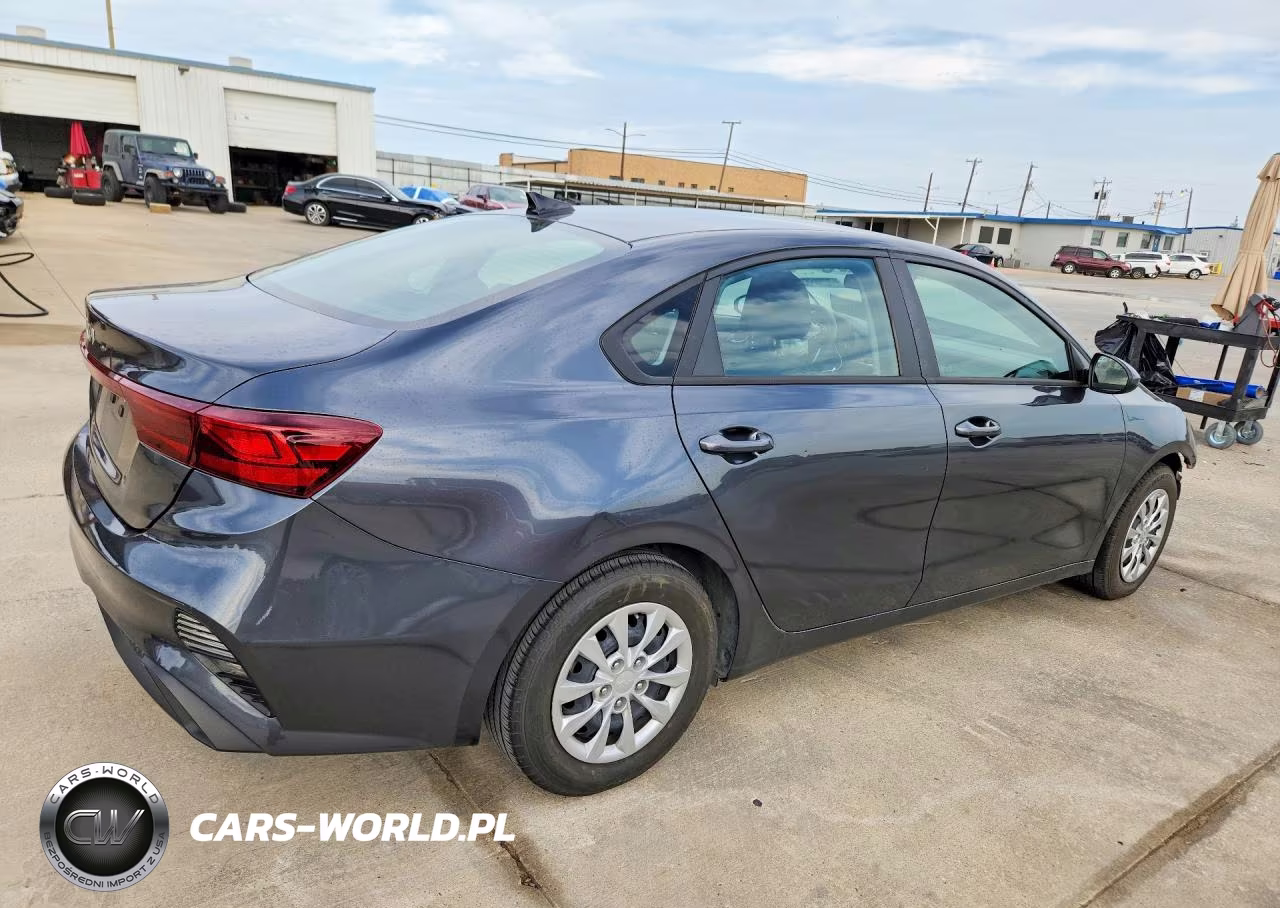 2024 Kia Forte Lx VIN:3KPF24AD4RE737347 - 3