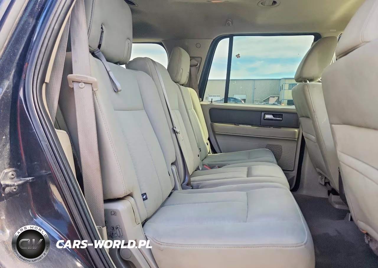 2010 Ford Expedition Xlt VIN:1FMJU1G52AEB58744 - 10
