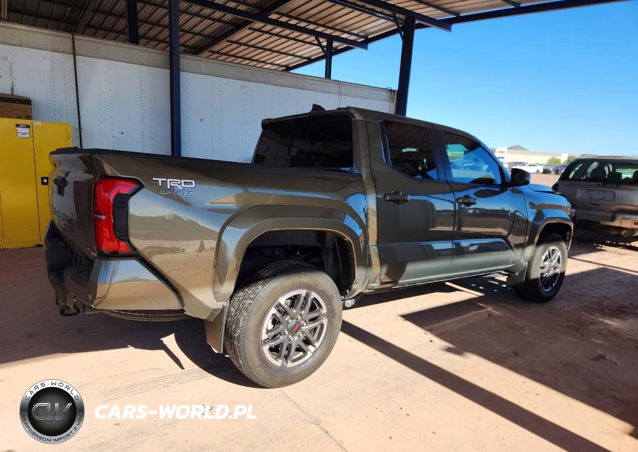 2024 Toyota Tacoma Trd Sport VIN:3TMLB5JN6RM078811 - 3