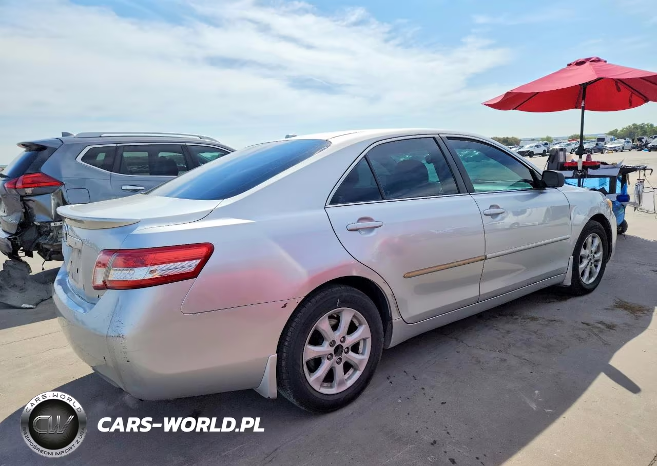 2011 Toyota Camry Le VIN:4T1BF3EK6BU224917 - 3