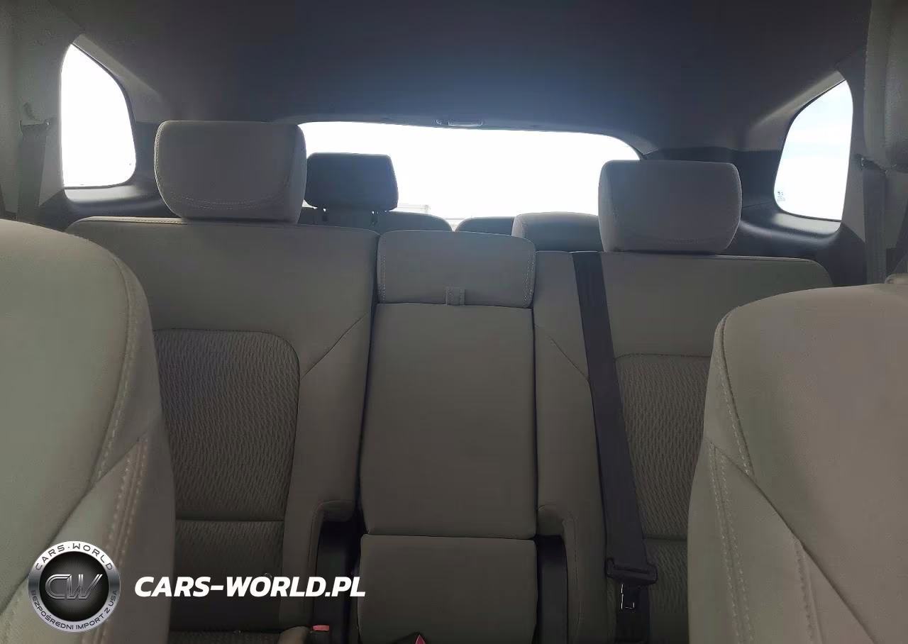 2018 Hyundai Santa Fe Se VIN:KM8SM4HF2JU288736 - 10