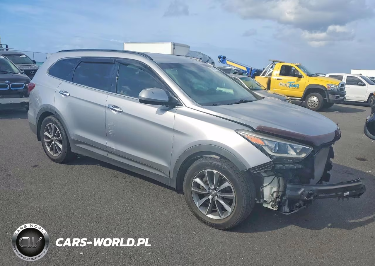 2018 Hyundai Santa Fe Se VIN:KM8SM4HF2JU288736 - 4