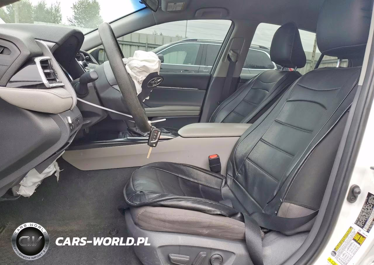 2018 Toyota Camry Le VIN:4T1B11HK9JU626279 - 7