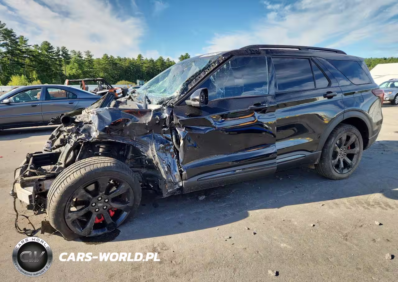 2021 Ford Explorer St