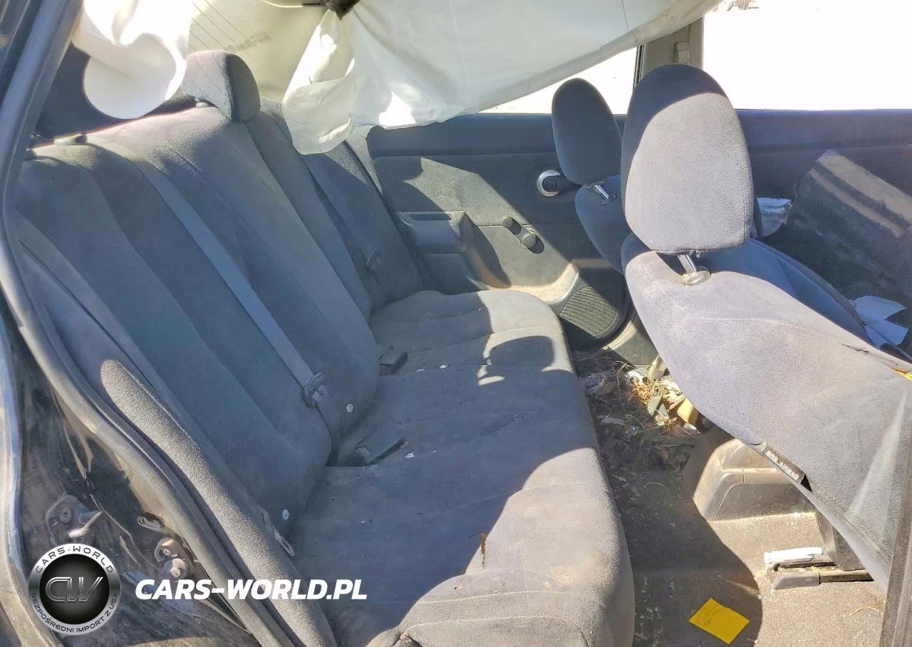 2010 Nissan Versa 1.6 Base VIN:3N1CC1AP3AL448469 - 10