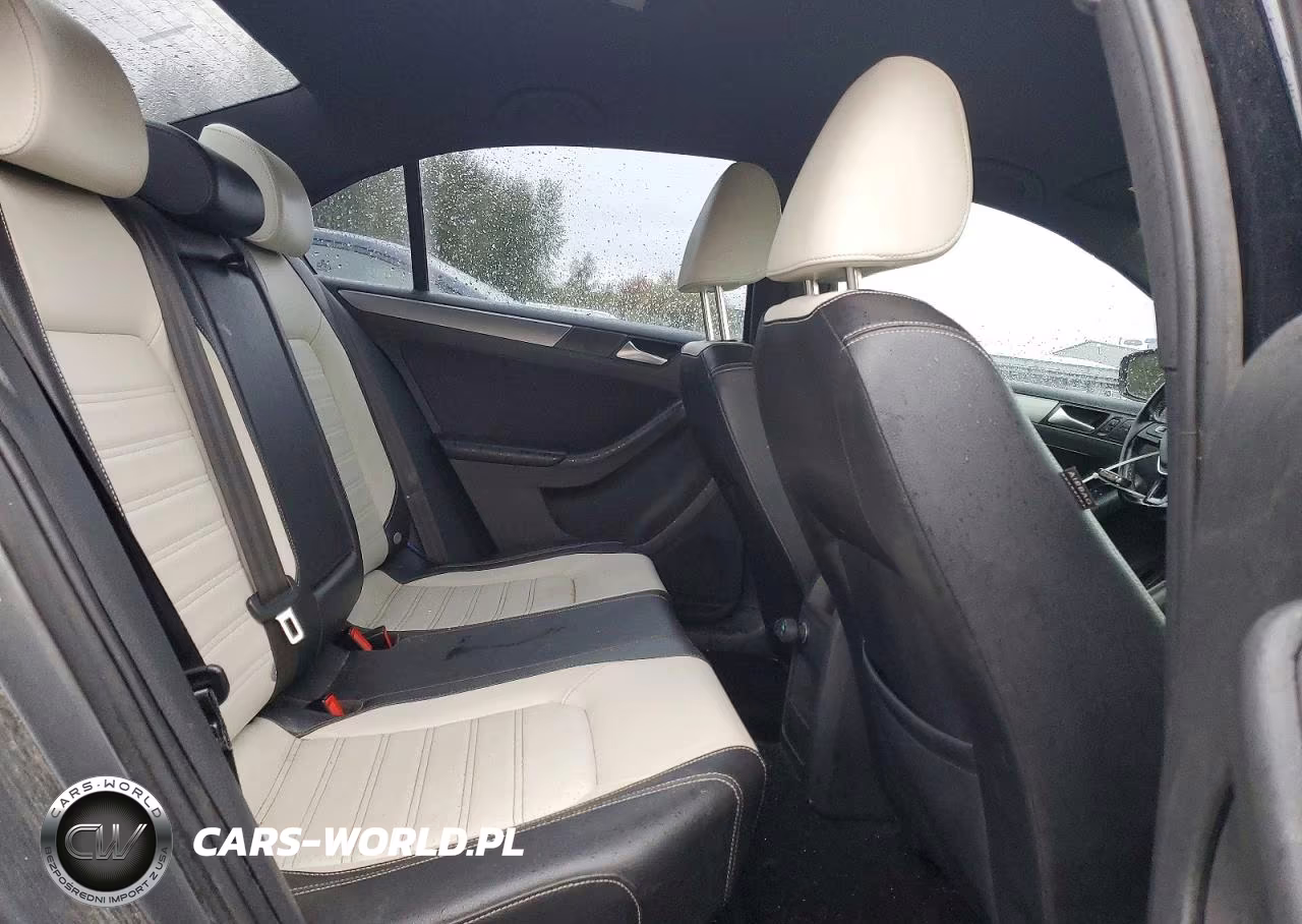 2016 Volkswagen Jetta Sport VIN:3VWD17AJ7GM273102 - 10