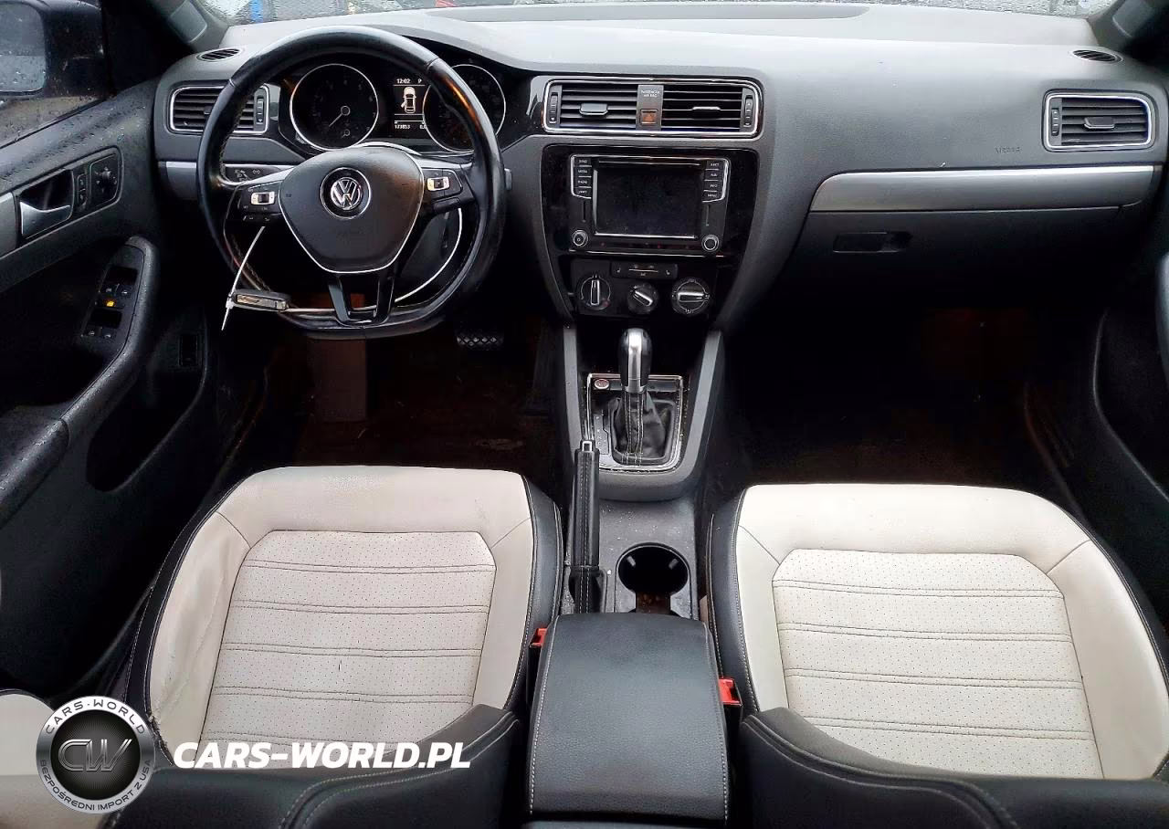 2016 Volkswagen Jetta Sport VIN:3VWD17AJ7GM273102 - 8
