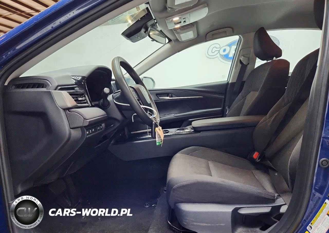 2025 Toyota Camry Le VIN:4T1DAACK9SU115849 - 7