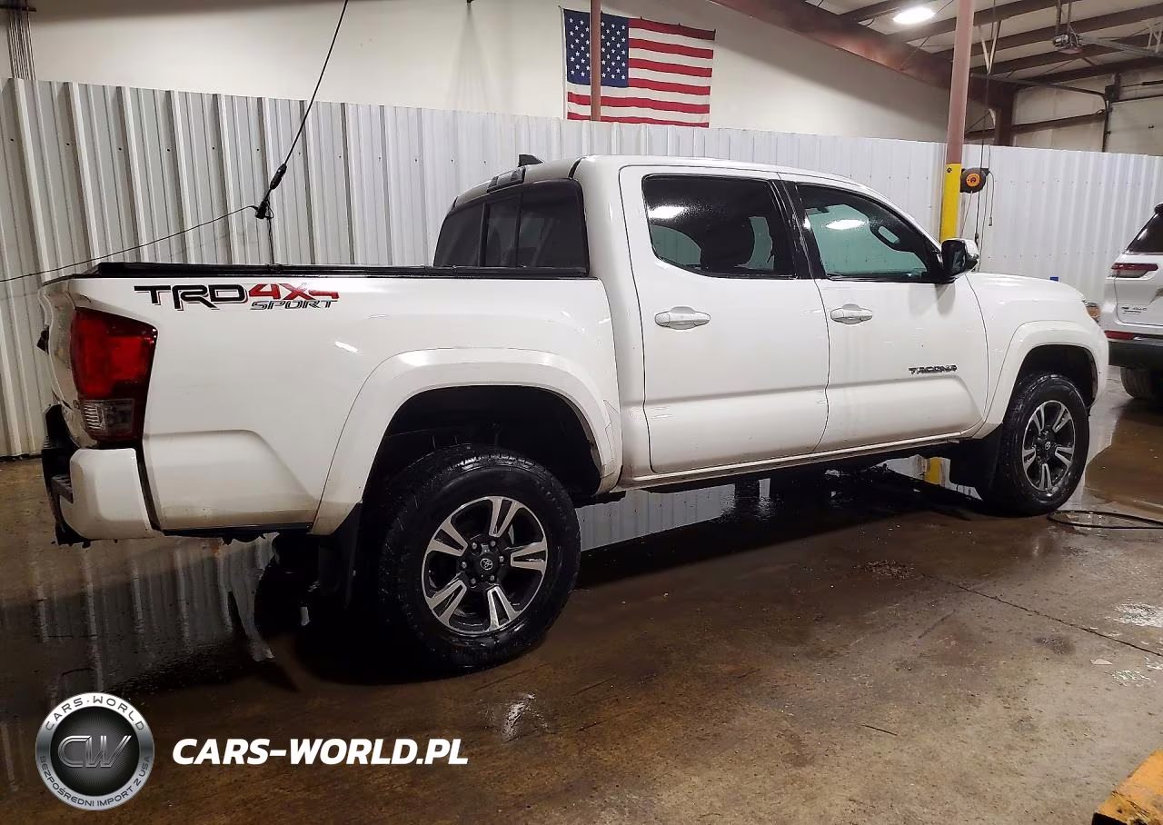 2016 Toyota Tacoma Trd Sport VIN:3TMCZ5AN8GM014486 - 3