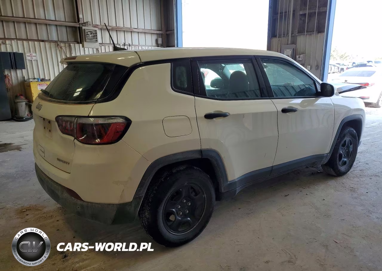 2018 Jeep Compass Sport VIN:3C4NJCABXJT151856 - 3